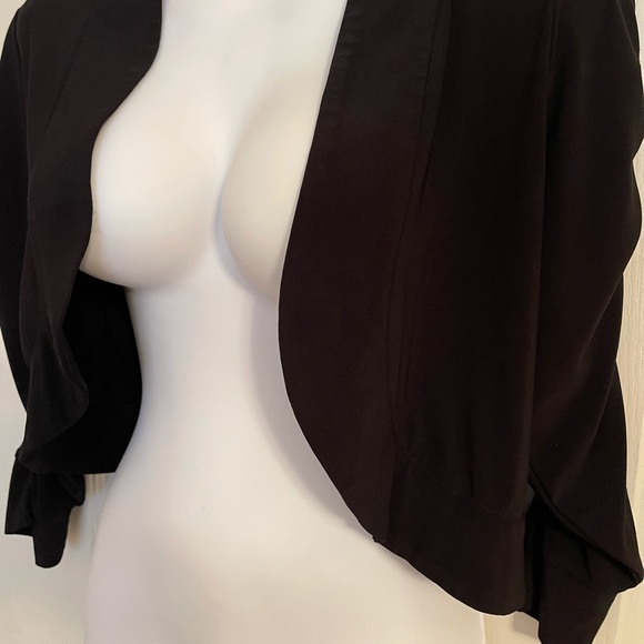 Shrug/Open Cardigan with detail sleeves - Picture 8 of 8